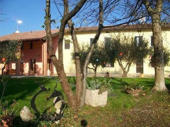 Agriturismo Radamez Монцамбано Екстериор снимка